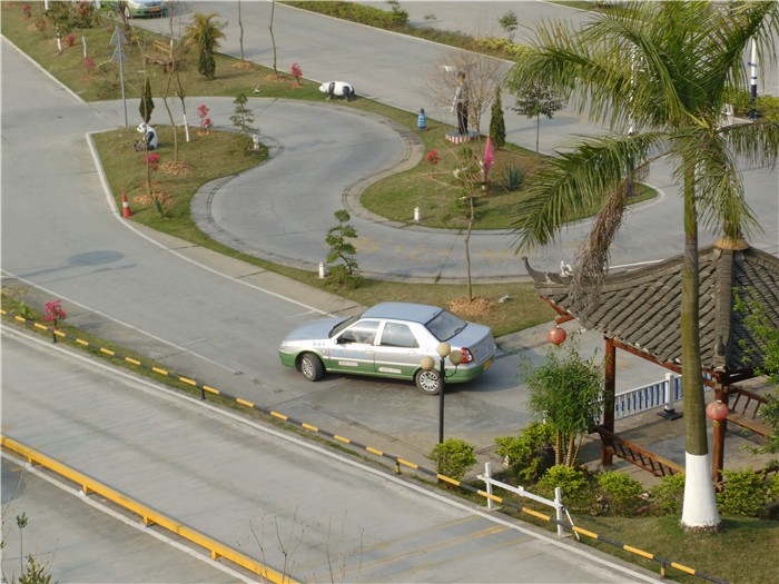 良庆区哪个驾校好/南骅驾校