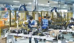 工业企业抢跑“春天里” 开足马力奋战“开门红”——南宁市新能源汽车及零部件产业蓬勃起势