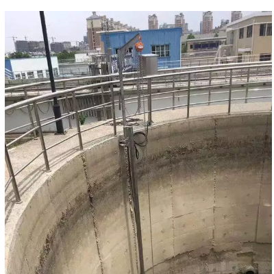 淬火槽潜水搅拌机工作原理